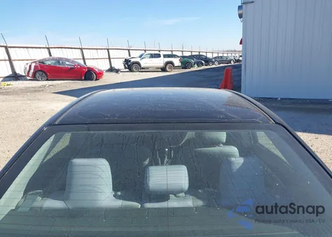 2019 Toyota Corolla Le from USA, damaged, VIN 2T1BURHE8KC223221